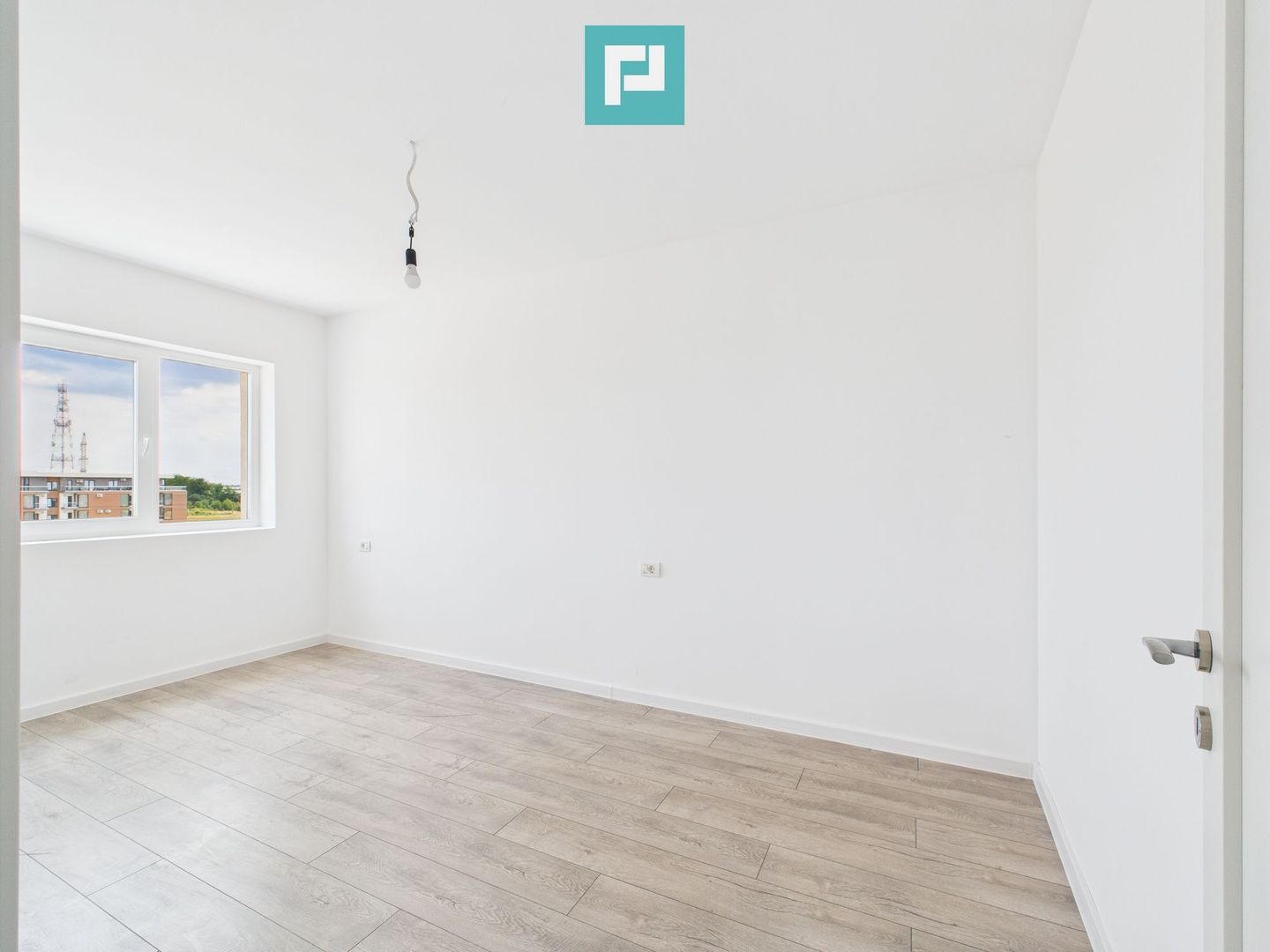 Apartament 3 camere, zona Torontalului - Poză 6