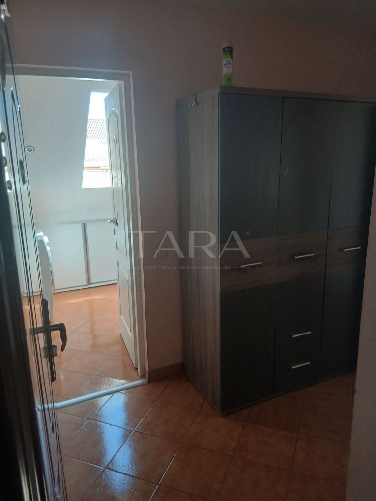 Apartament cu centrală proprie și spațiu de depozitare. - Poză 5