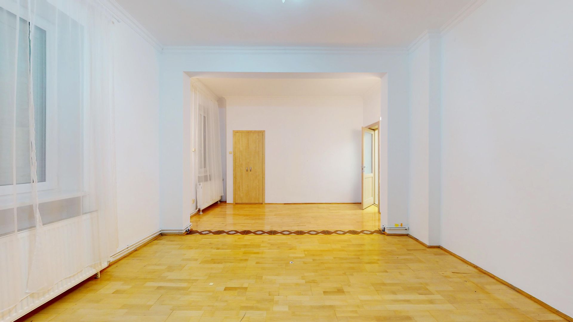 Vila cu suprafata de 360mp si teren 700mp-Racadau,vanzare sau inchirie - Poză 20