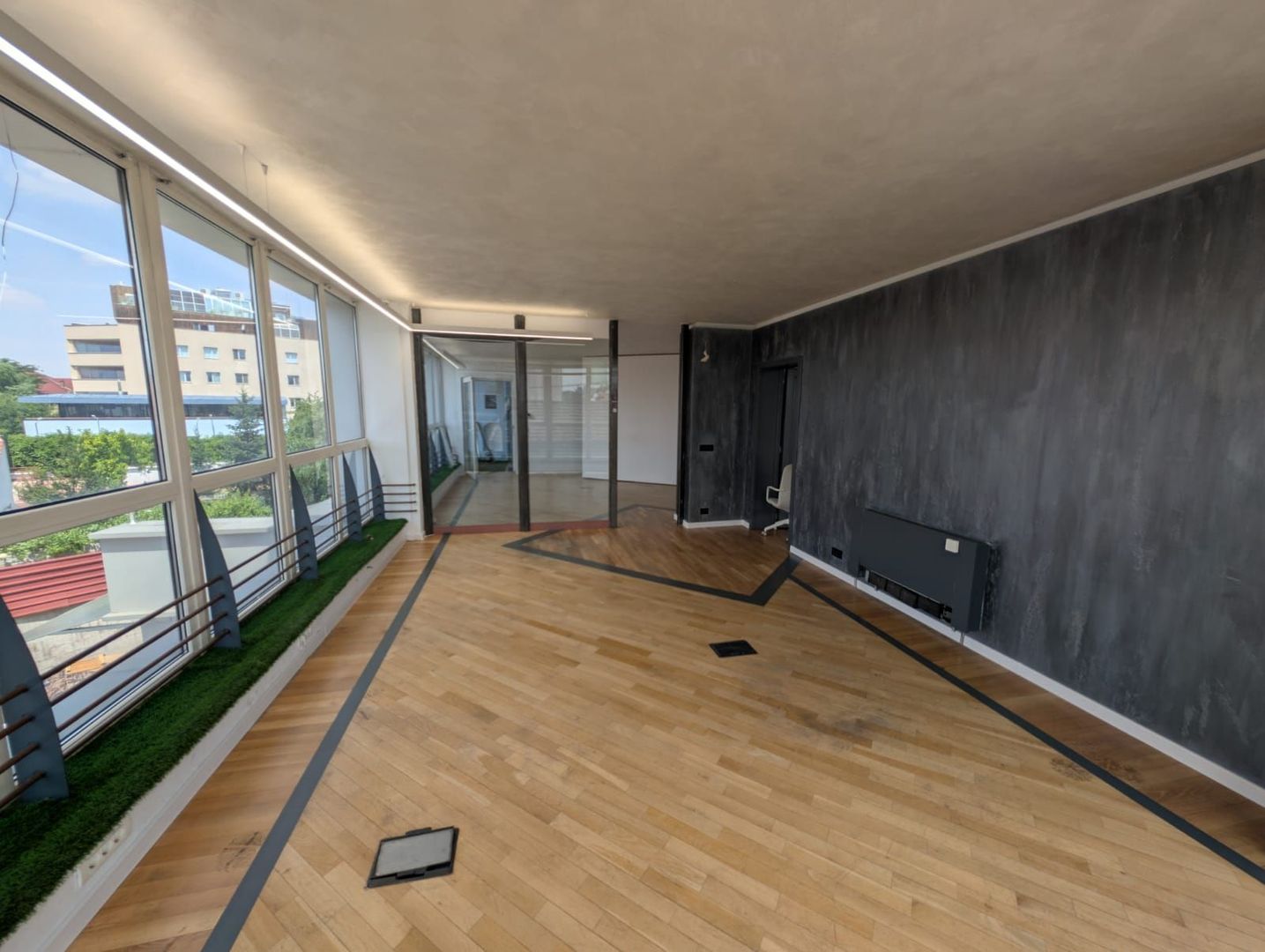 Imobil in zona Balcescu - Poză 2