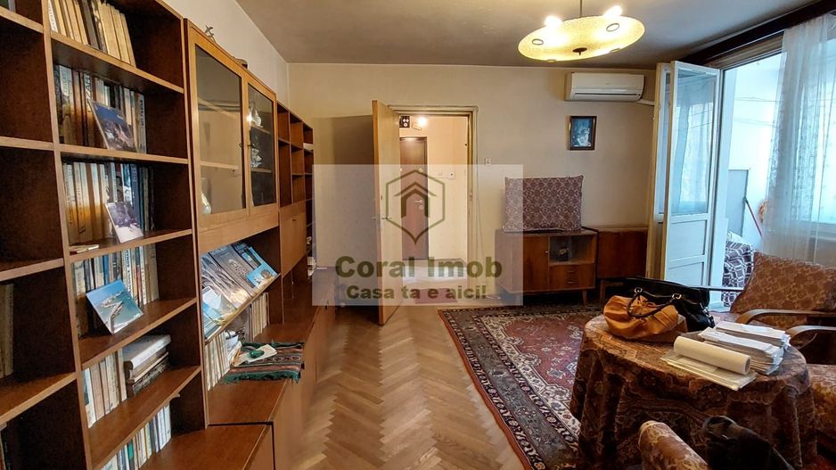 Vanzare apartament 3 camere, Colentina, fara risc seismic - Poză 1