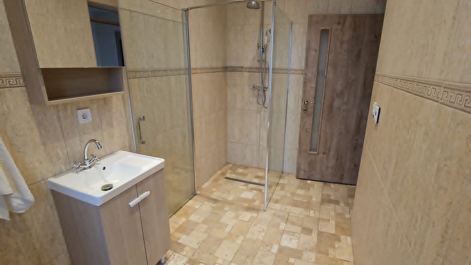 Vila individuala la 30 km de Timișoara - Poză 19