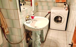 DE VÂNZARE- 2 camere decomandat - etajul 1/4 - Timpuri Noi - Poză 5