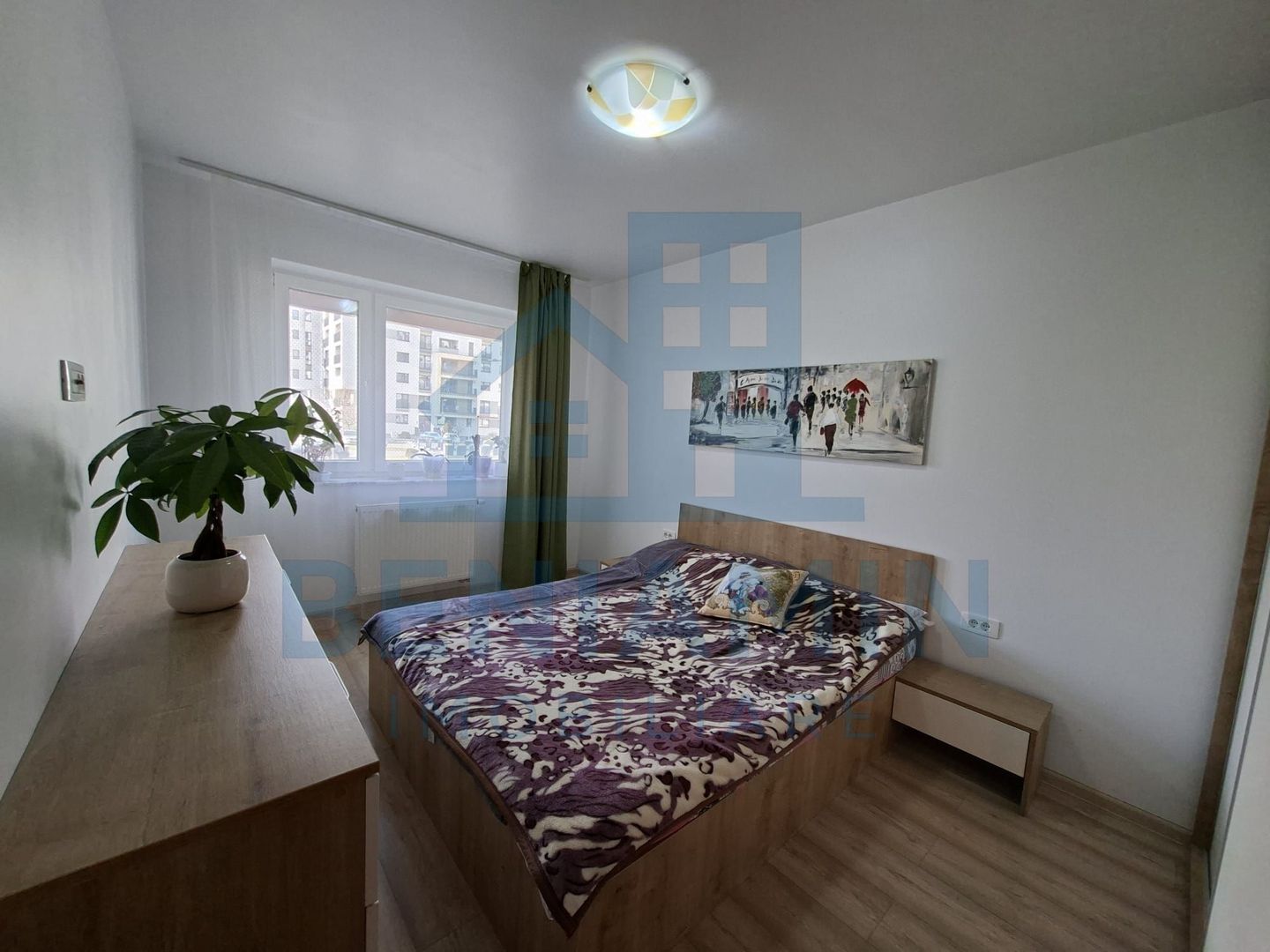 Apartament 2 camere decomandat parter Mall Coresi 50mp parcare boxa - Poză 1