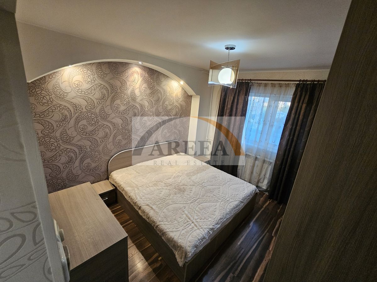 De vanzare - elegant, renovat complet - 3 camere la Calea Vacaresti - Poză 1