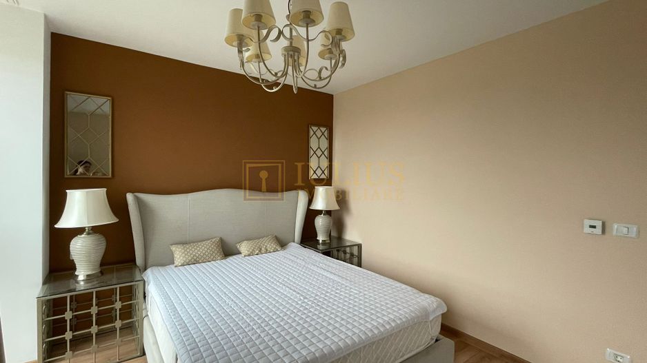 Apartament luminos,  parcare privata - Poză 1