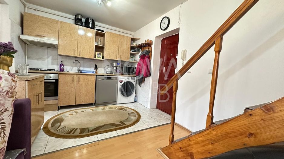 Apartament tip mansarda, intabulat Zona Vasile Aaron - Str. Soimului - Poză 2