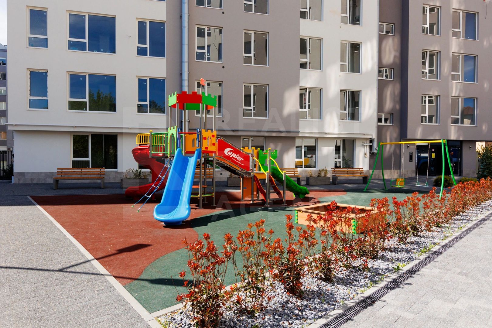 Vânzare, apartament, 2 camere + living, strada Soarelui, Botanica - Poză 5