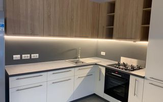 Apartament in vila cu curte  Dumbravita - Poză 6