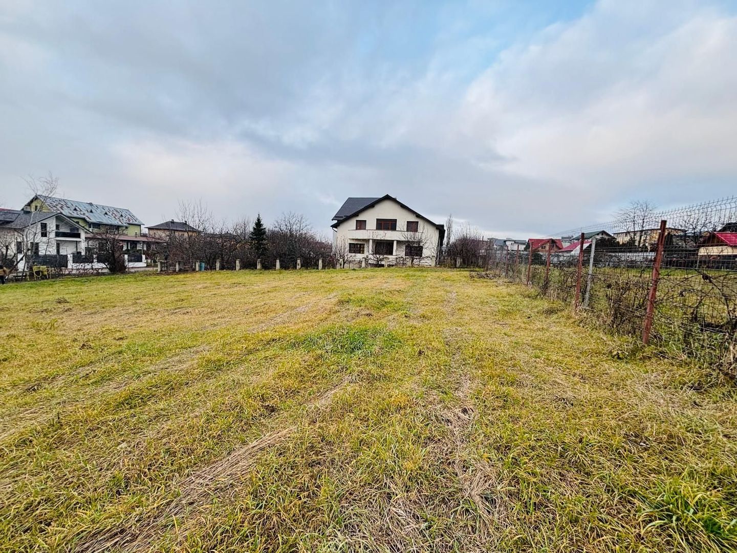 Teren intravilan 1227 mp I Scheia I Suceava - Poză 2