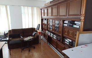 Spatiu birou 25 mp-etaj 1-parcare-Zona Str. Libertatii