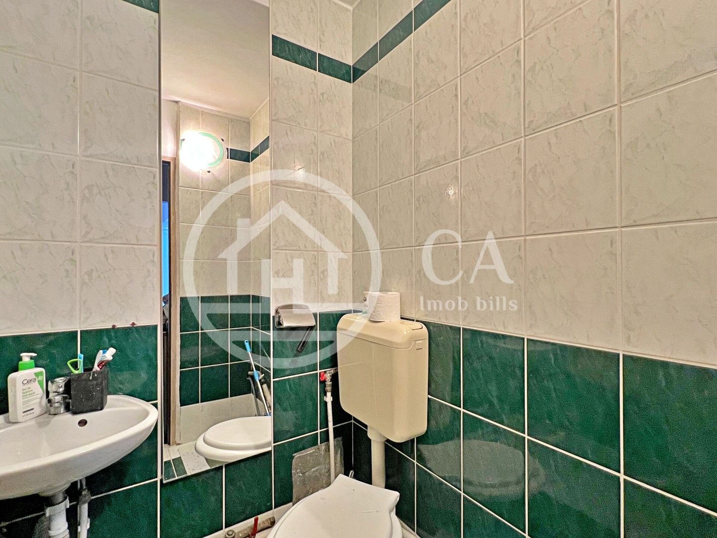 Apartament cu 4 camere de vânzare in zona Nufărul, Oradea - Poză 12