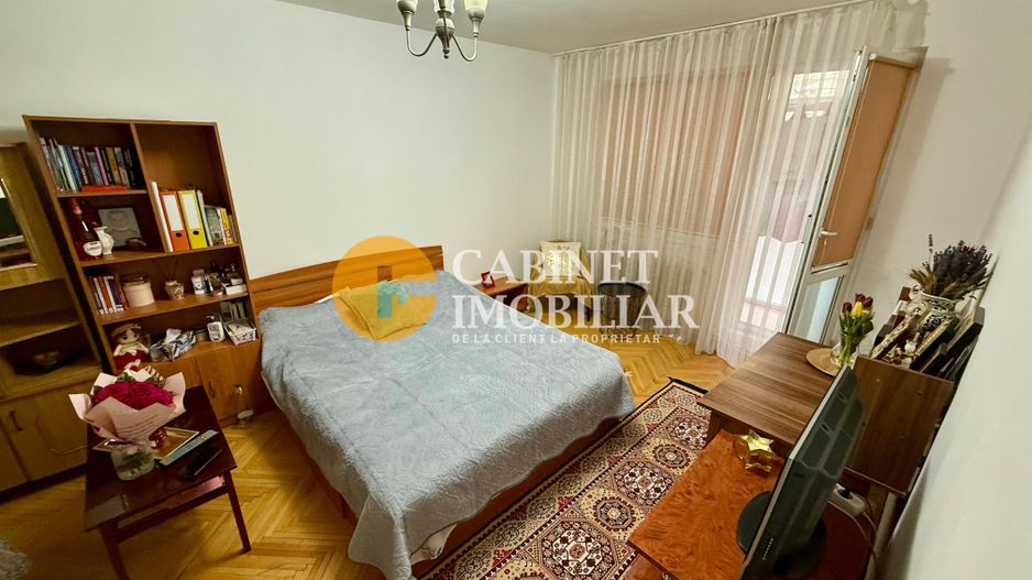 2 Camere Decomandat -  Etaj 2 - Bld. Alexandru Cel Bun - Poză 2