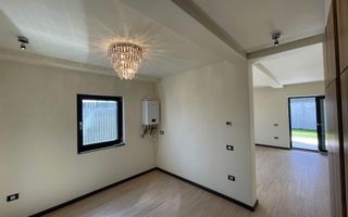 Casă tip duplex elegantă, cu finisaje moderne și priveliște panoramică - Poză 5