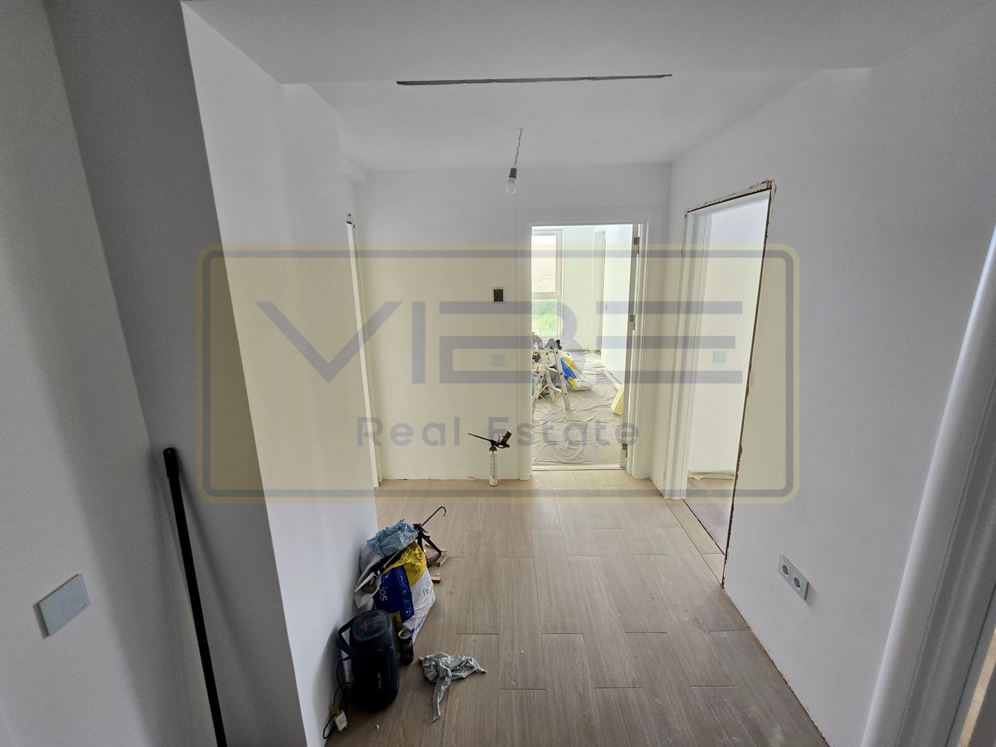 Copou- 3 camere 2 bai- decomandat- modern- parcare acoperita - Poză 7