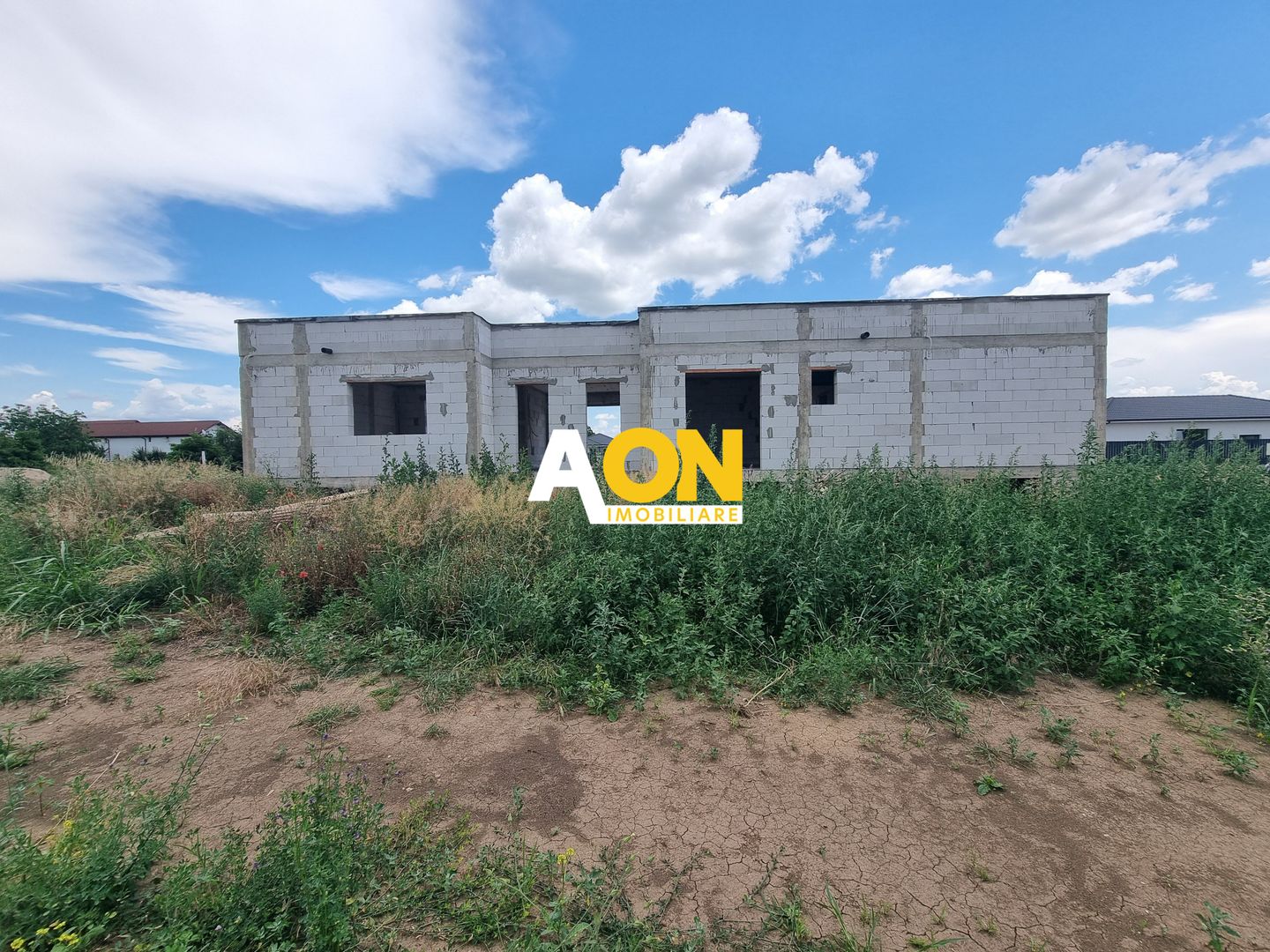 Casa la rosu, 5 camere, S+P, 547 mp teren, toate utilitatile, Cetate - Poză 1