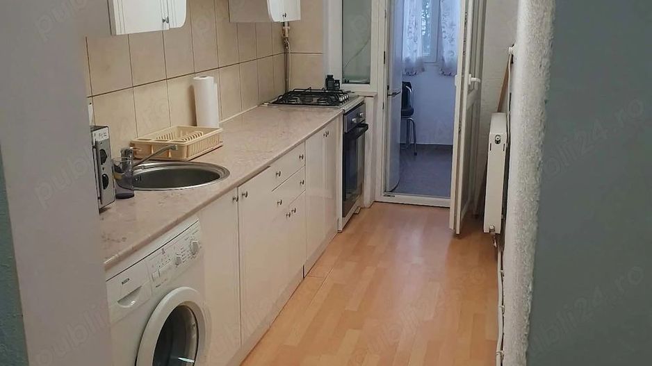 Apartament  vanzare 2 camere 78 mp, Micro 15 - Poză 3