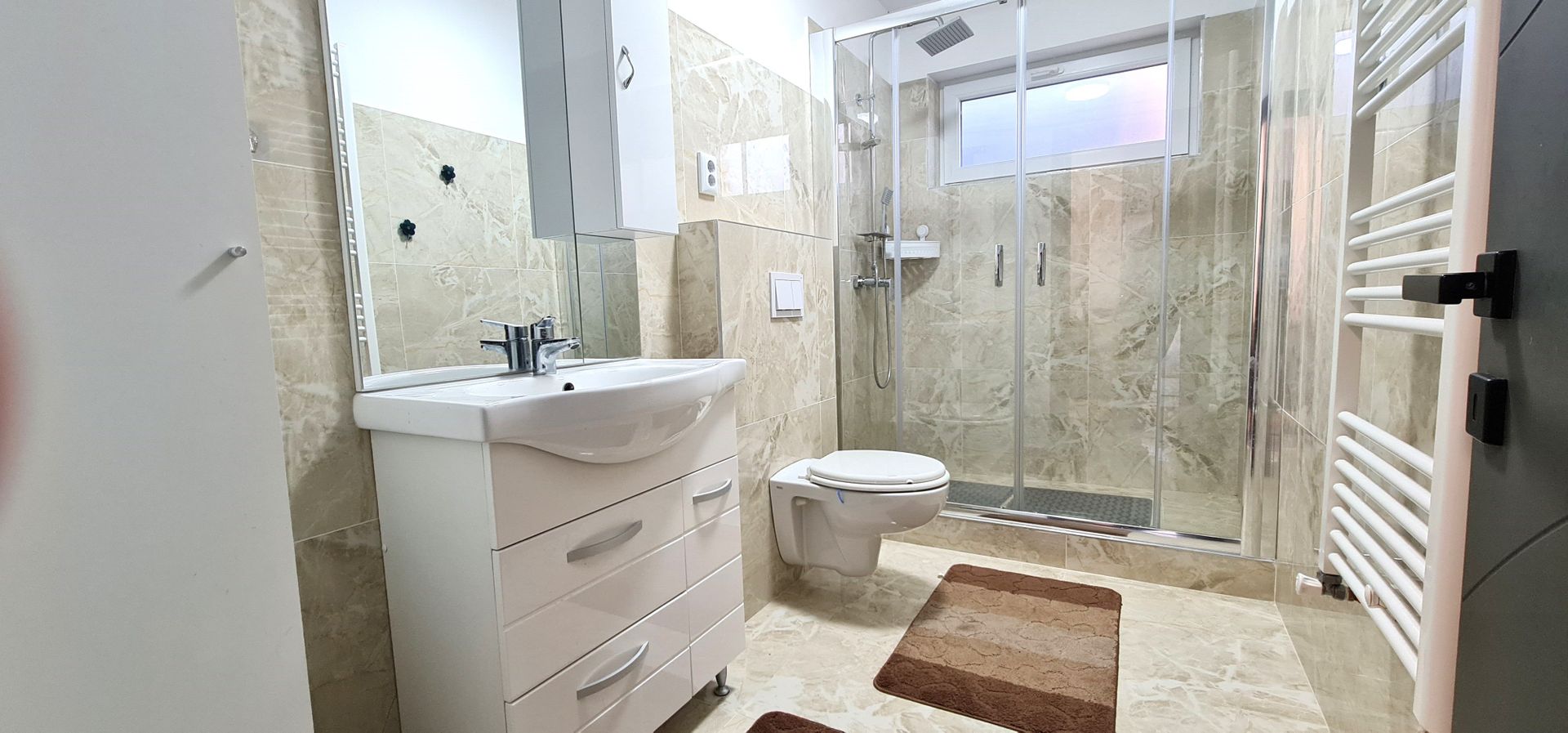 Casa individuala 4 camere mobilata utilata Cartier Izvor Tarlungeni - Poză 4