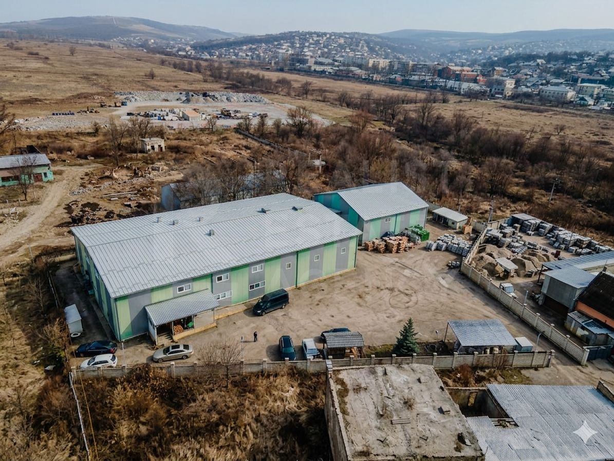 Vânzare, spatiu industrial, 2125 mp, strada Calarasilor, Călărași - Poză 3