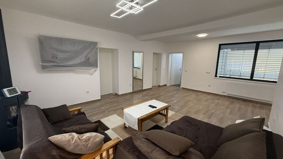 Giroc Central | Casă renovată complet | 4 camere | 2 bai - Poză 20