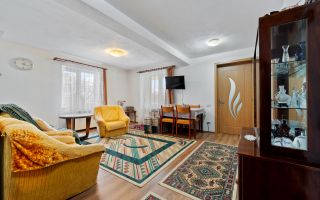 Casă P+1, 4 dormitoare, 2 băi, 1080 mp teren - Poză 2