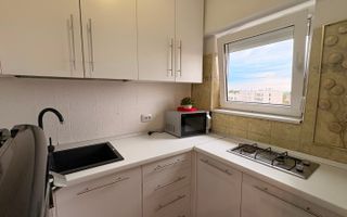 Studio renovat cu balcon inchis si bucatarie separata pe Siretului - Poză 6