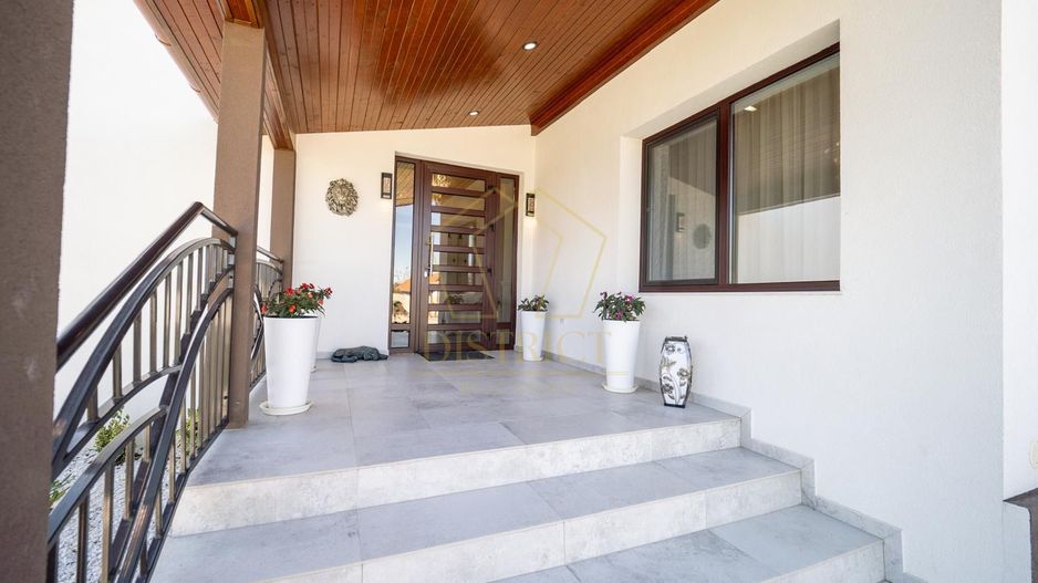 Vilă de LUX cu piscină, 278 mp utili și teren de 1.780 mp I Sag - Poză 33