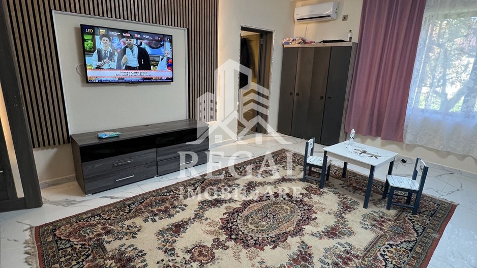 Casă spațioasă de vânzare în Ruși – pentru locuință sau investitie - Poză 4