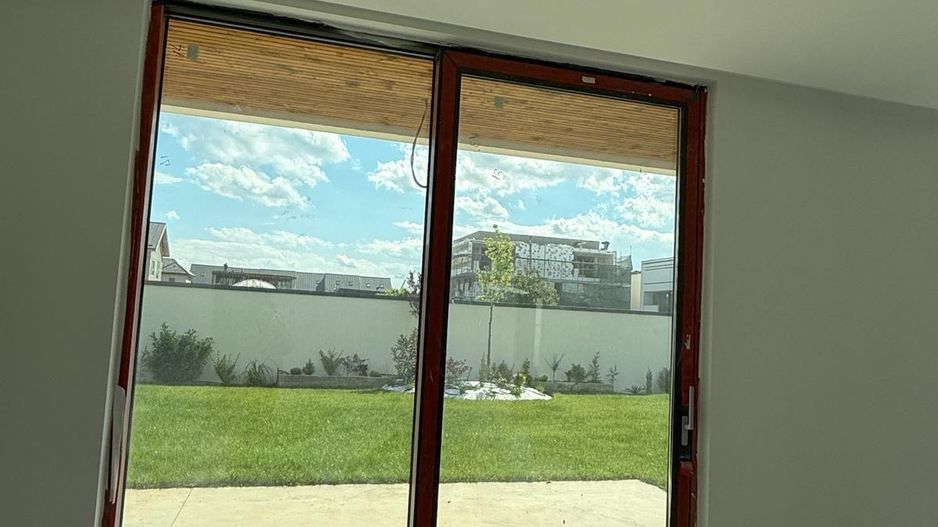 Vila smart personalizabilă cu rooftop și piscină privată – arhitectură - Poză 12