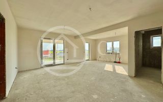 Casă de vânzare cu 4 camere in Sântandrei, Bihor - Poză 3