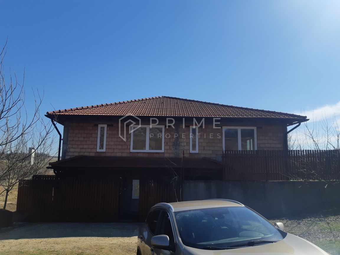 Casa la rosu de vânzare sau schimb cu apartament în Tg Mureș - Poză 6