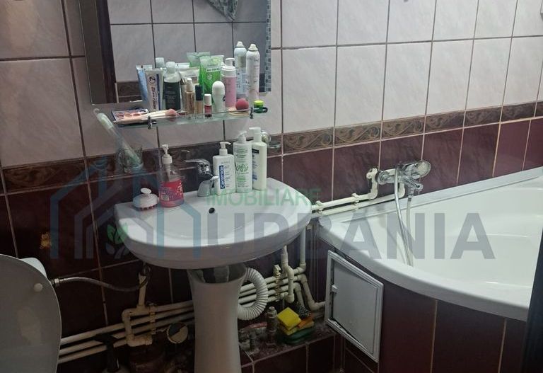 Apartament 4 camere ultracentral, lângă UMF Iași – 3 dormitoare, 2 băi - Poză 2