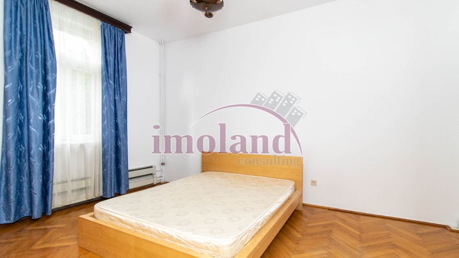 Inchiriere - Rezidenta/Birouri - Vila cu curte - Aviatorilor - Poză 19