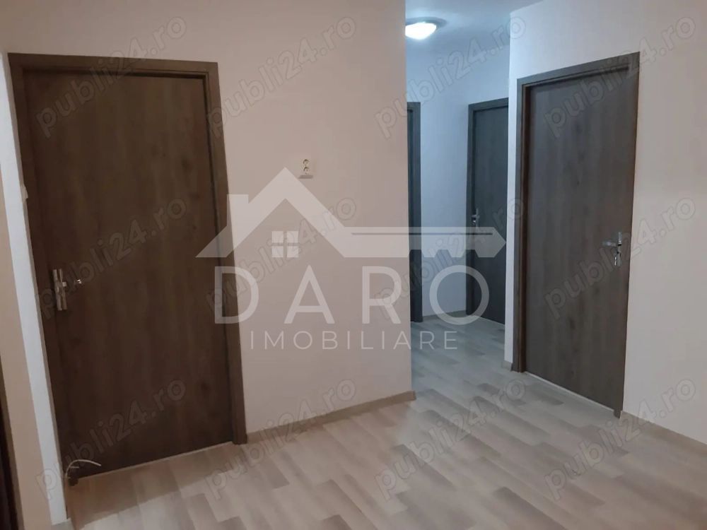 Apartament spațios 3 camere, zona centrala , Poli 2 - Poză 4