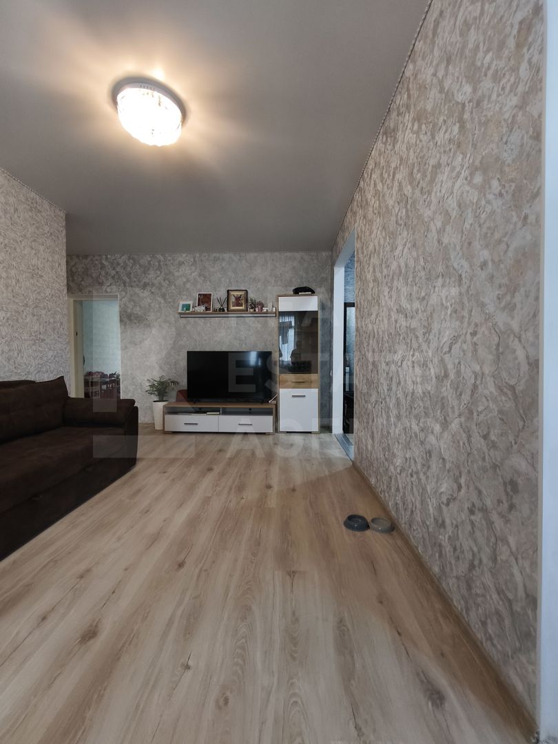 Vînzare apartament, 3 camere , str.  Ivan Kolesov, Bălți - Poză 1