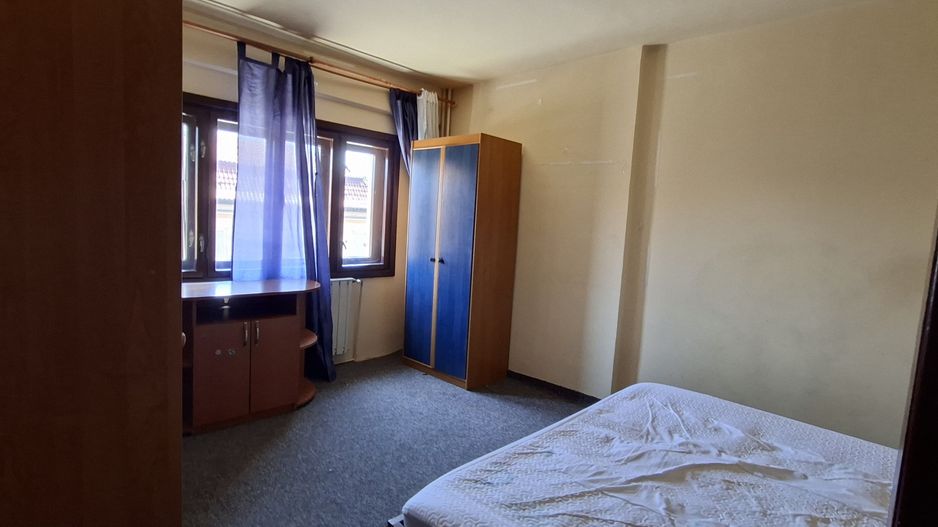 Apartament cu 3 camere - zona semicentrala - Poză 13