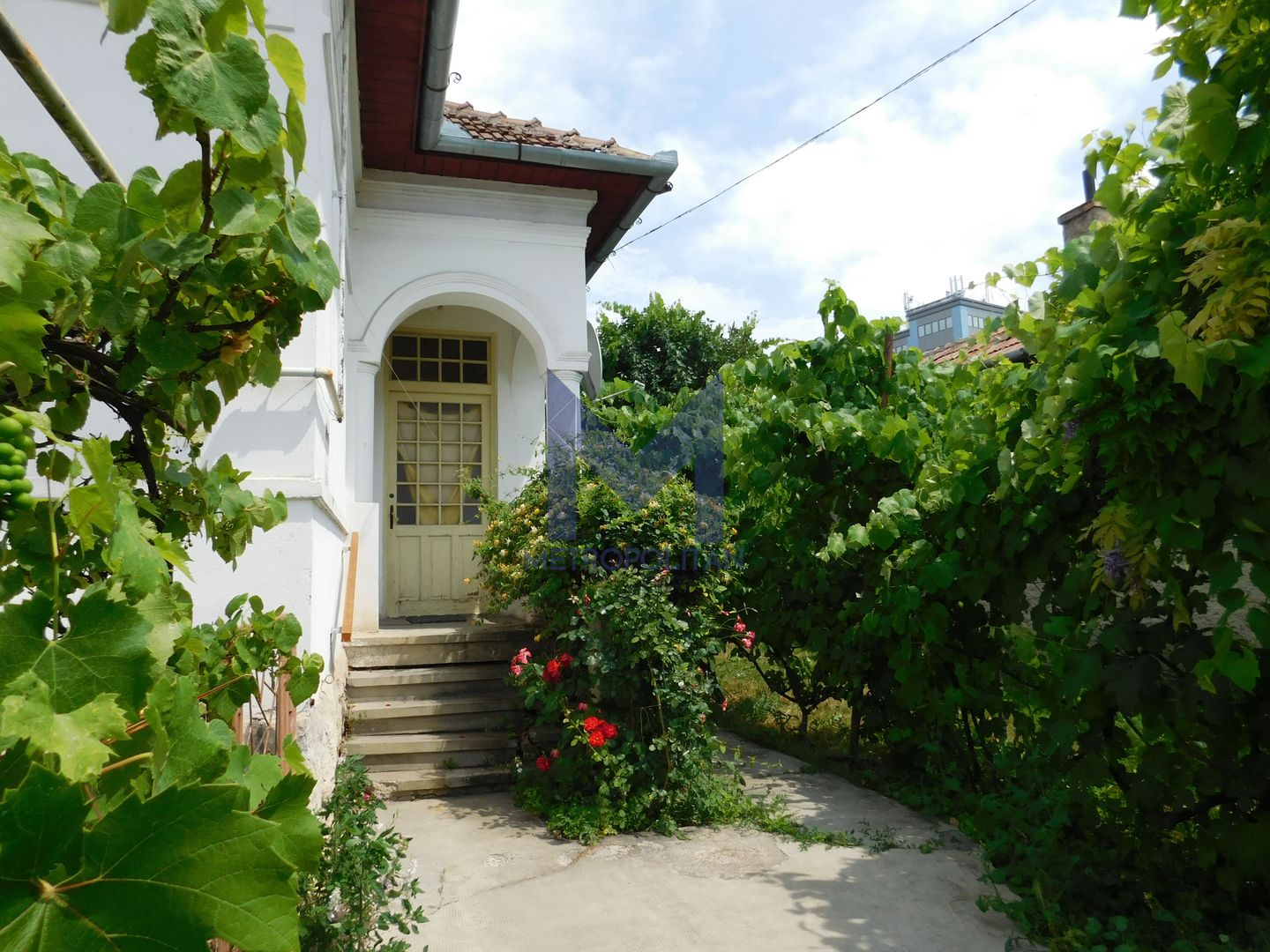 Casă cu arhitectură deosebită de vânzare, cu 800 mp teren, lângă Dedeman - Poză 8