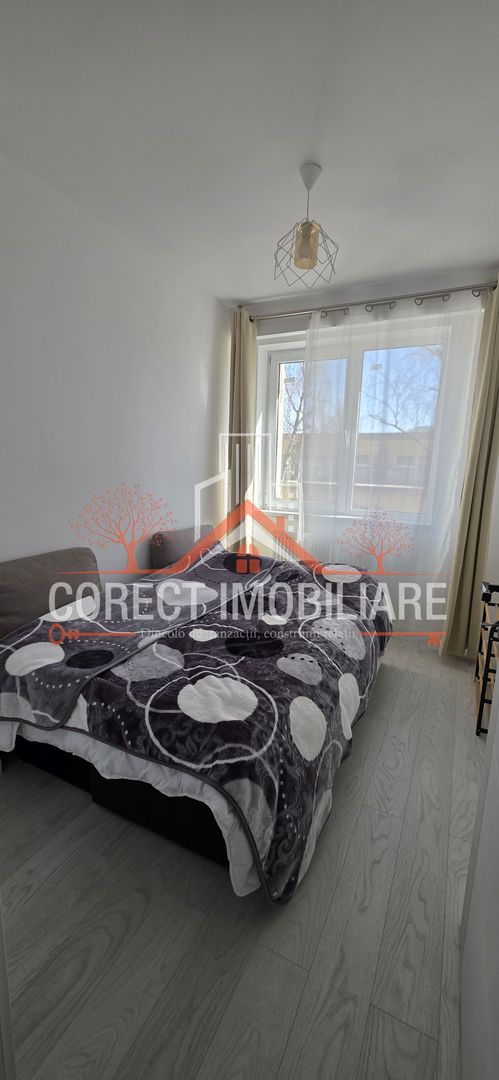 Apartament Bulevardul Decebal etaj 1 - Poză 3
