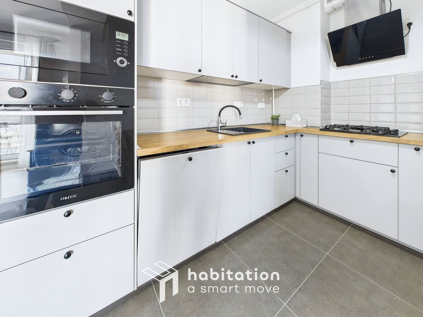 Apartament elegant si vibrant, vedere panoramicǎ ,zona Lipovei- Padure - Poză 10