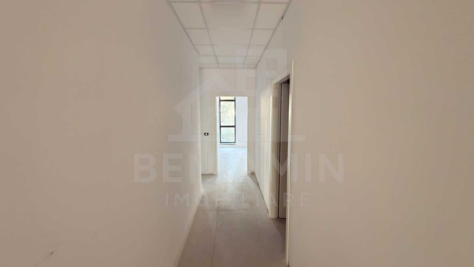 Spatiu 530mp-pentru-Policlinica-sau-Clinica-Medicala -Auchan Chimie - Poză 13