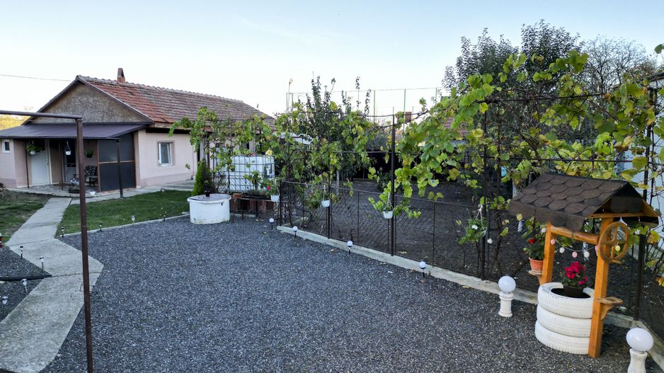 Casă centrală cu spațiu comercial - Poză 3