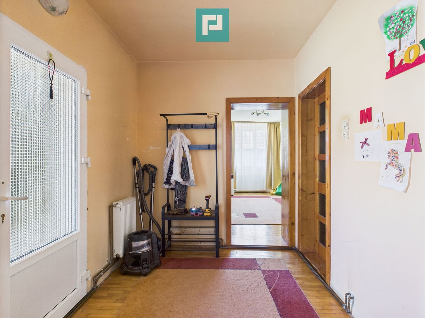 Casă cu 4 camere și teren de 1450 mp în Aradul Nou - Poză 16