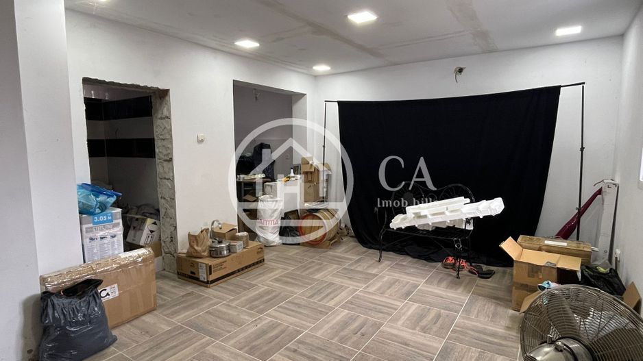 Casa de vanzare D+P+E+M cu 5 camere în Livada De Bihor - Poză 1