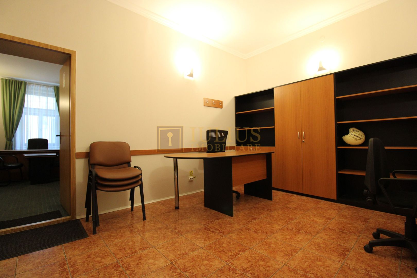 Spatiu birou in Piata Unirii; Eugen de Savoya. - Poză 7