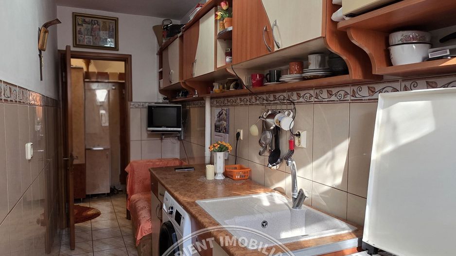 Apartament cu 1 cameră, ETAJ 2, VASLUI - zona FEROVIARI; - Poză 7