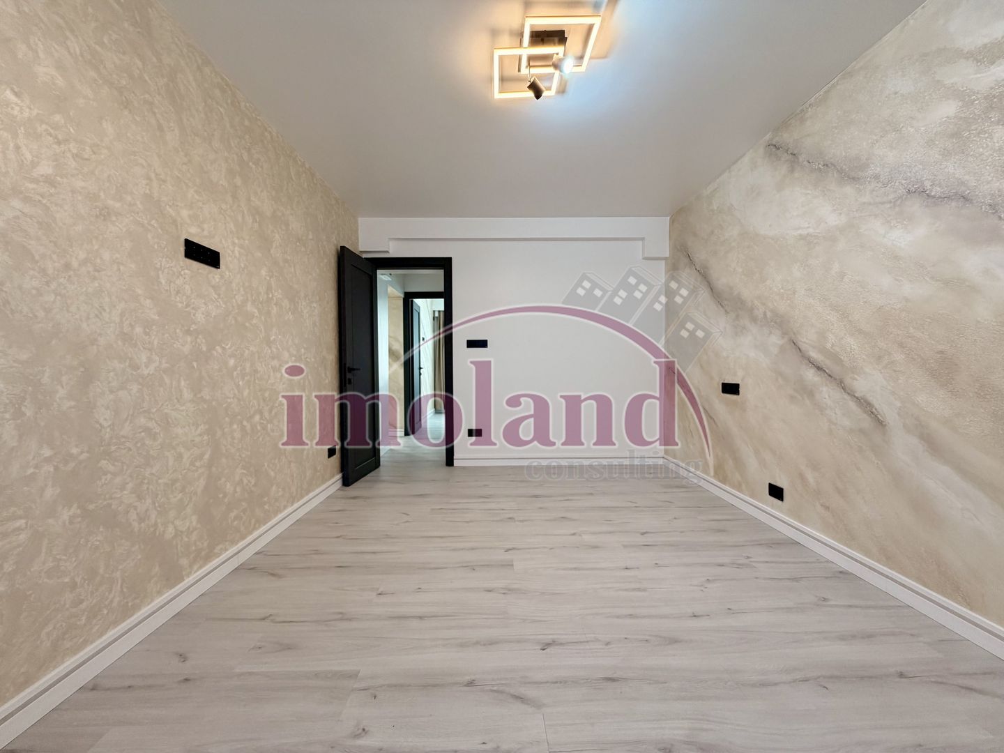 Vanzare apartament la cheie 3 cam, 50 mp, renovat complet | Aeroport Băneasa - Poză 14