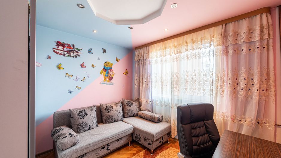 Apartament cu 3 camere in Vlaicu - Poză 2