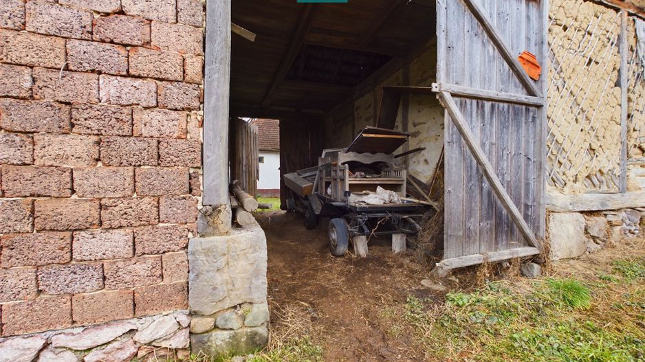 Casă impresionantă, cu anexe în Dezna-Moneasa! - Poză 20
