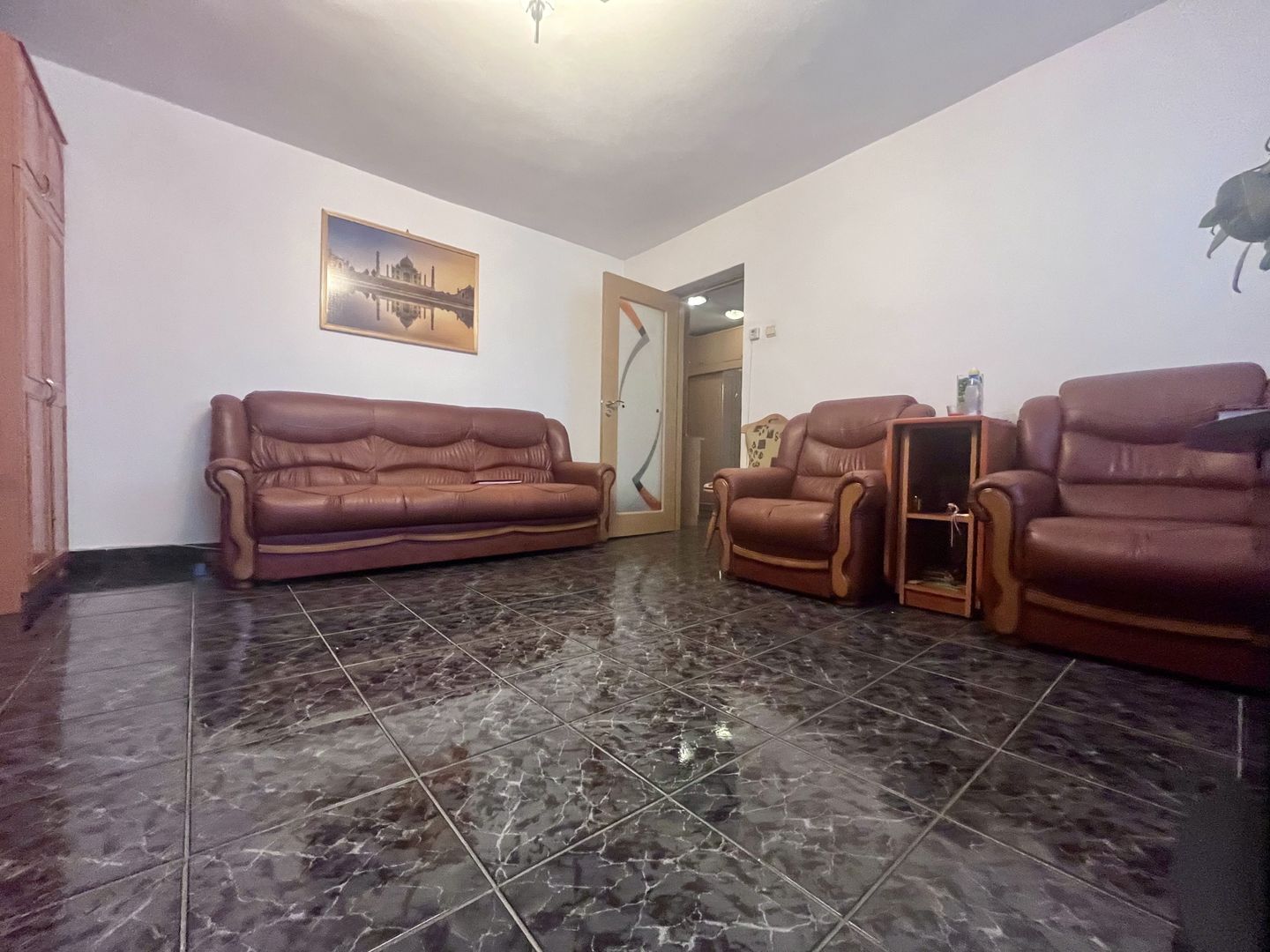 Apartament 3 camere decomandat- Micro 4, Târgoviște - Poză 1