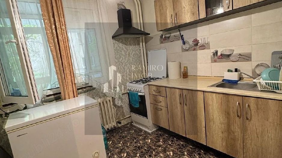 OCAZIE APARTAMENT 2 CAMERE METROU SUDULUI - Poză 5
